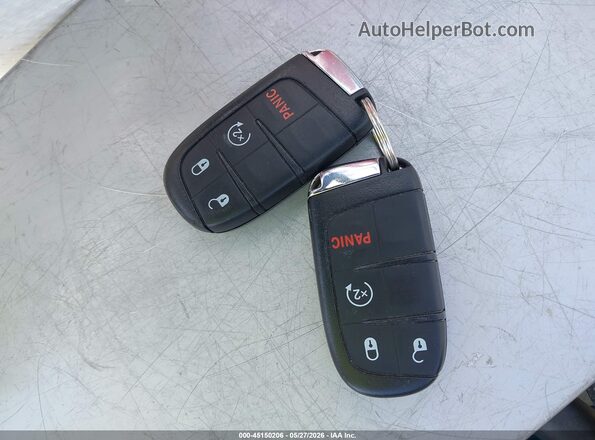 3C4NJDCBXJT199747 2018 JEEP COMPASS Черный Вид панели приборов
