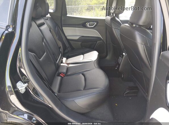 3C4NJDCN1RT153858 2024 JEEP COMPASS Black Widok naklejki z numerem VIN