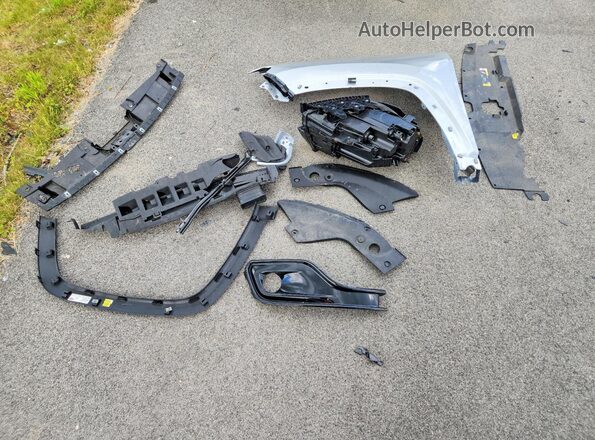 3C4NJDCN1TT186589 2026 JEEP COMPASS Silver Widok naklejki z numerem VIN