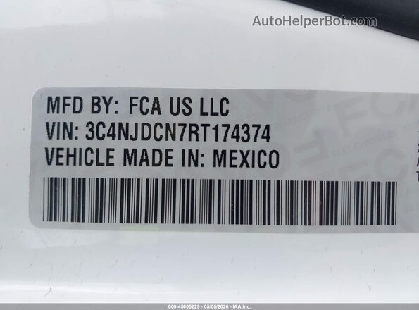 3C4NJDCN7RT174374 2024 JEEP COMPASS White Widok komory silnika