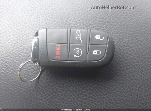 3C4NJDCN7ST591838 2025 JEEP COMPASS Белый Вид панели приборов