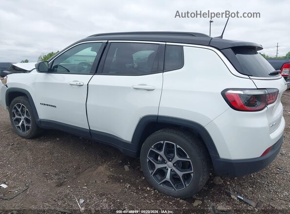 3C4NJDCN8RT127161 2024 JEEP COMPASS White 360 interior view