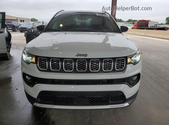 3C4NJDCN8ST507946 2025 JEEP COMPASS White Widok naklejki z numerem VIN