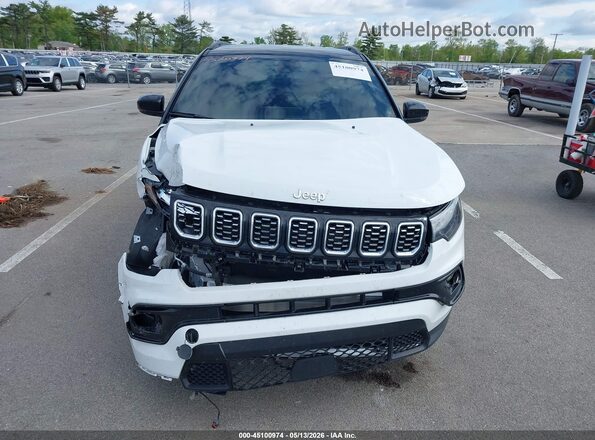 3C4NJDCNXST556257 2025 JEEP COMPASS White Вид щитка приладів