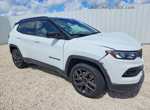 3C4NJDCNXTT188082 2026 JEEP COMPASS White Delantero derecho