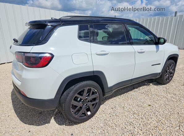 3C4NJDCNXTT188082 2026 JEEP COMPASS White Trasero derecho