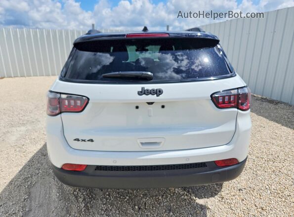 3C4NJDCNXTT188082 2026 JEEP COMPASS White Vista trasera