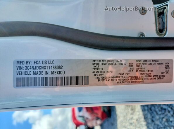 3C4NJDCNXTT188082 2026 JEEP COMPASS White Vista de la etiqueta del VIN