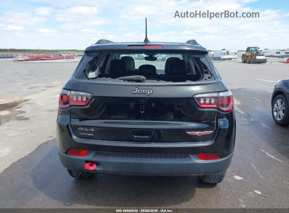3C4NJDDB0JT210740 2018 JEEP COMPASS Black 