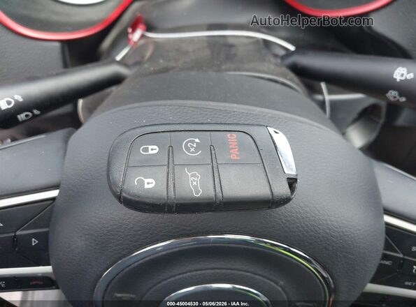 3C4NJDDB0JT210740 2018 JEEP COMPASS Black წინა პანელის ხედი