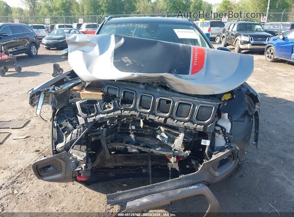 3C4NJDDB0NT208895 2022 JEEP COMPASS Silver Vista del cuadro de instrumentos