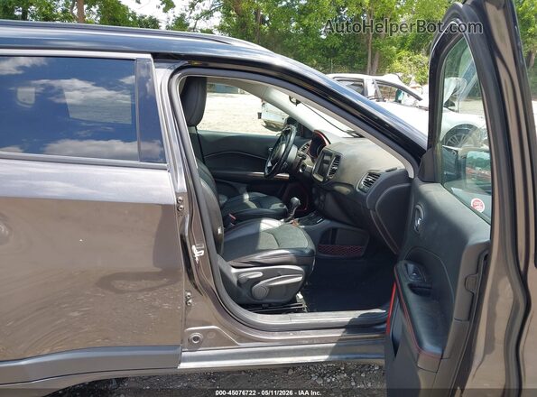 3C4NJDDB1LT151443 2020 JEEP COMPASS Gray წინა სალონის ხედი