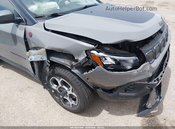 3C4NJDDB1NT101998 2022 JEEP COMPASS Silver წინა ხედი