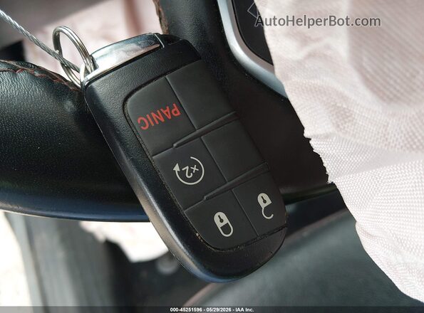 3C4NJDDB1NT101998 2022 JEEP COMPASS Silver წინა პანელის ხედი