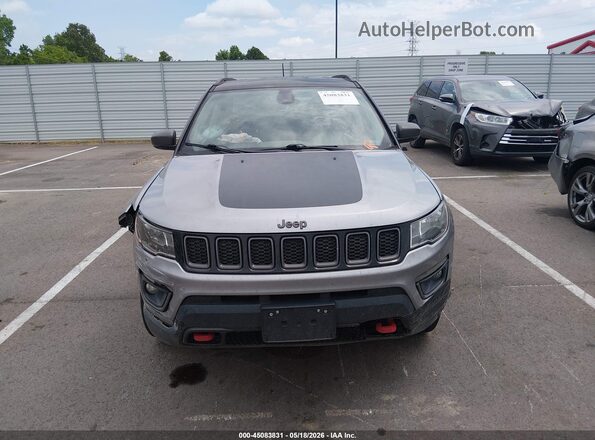 3C4NJDDB2KT668815 2019 JEEP COMPASS Gray Vista del cuadro de instrumentos