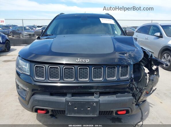 3C4NJDDB2KT748115 2019 JEEP COMPASS Black ხელსაწყოთა პანელის ხედი