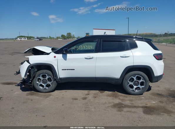 3C4NJDDB2NT193056 2022 JEEP COMPASS White 