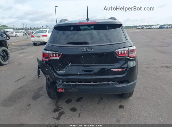 3C4NJDDB3JT419339 2018 JEEP COMPASS Black 