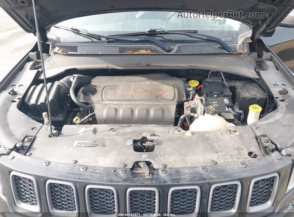 3C4NJDDB3JT419339 2018 JEEP COMPASS Black Вид ззаду