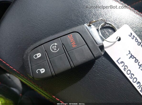 3C4NJDDB3JT419339 2018 JEEP COMPASS Black Вид панелі приладів