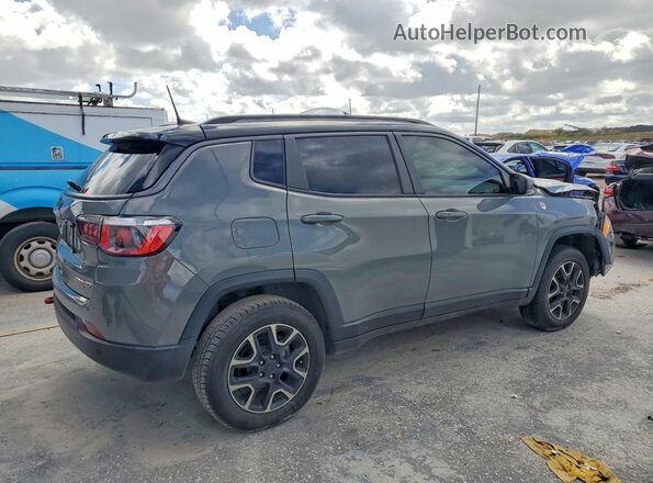 3C4NJDDB3LT132960 2020 JEEP COMPASS Gray Trasero derecho