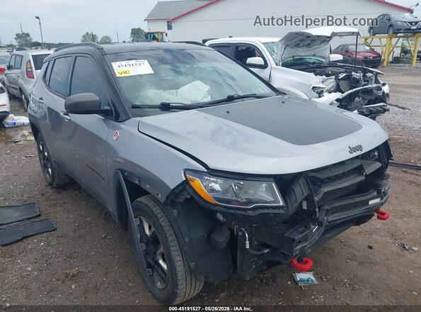 3C4NJDDB4JT465505 2018 JEEP COMPASS Silver წინა ხედი
