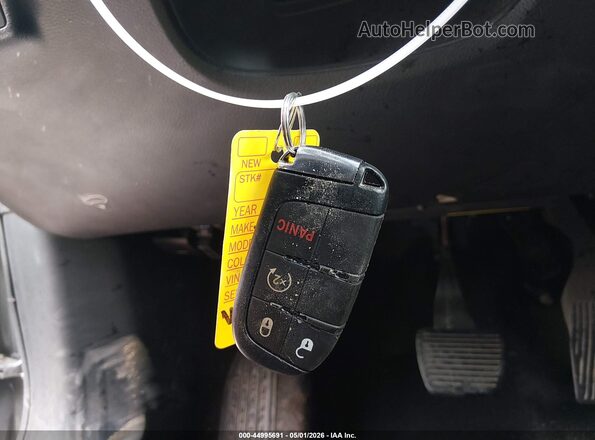 3C4NJDDB4NT106144 2022 JEEP COMPASS Gray Vista del salpicadero