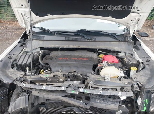 3C4NJDDB5KT721166 2019 JEEP COMPASS White უკანა ხედი