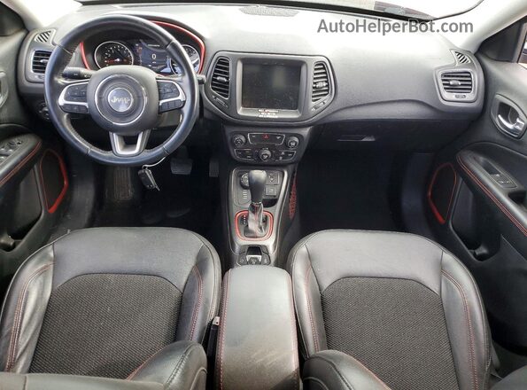 3C4NJDDB5LT171825 2020 JEEP COMPASS Maroon 
