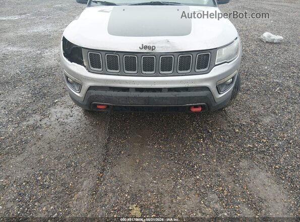 3C4NJDDB6KT739529 2019 JEEP COMPASS Gray Front view