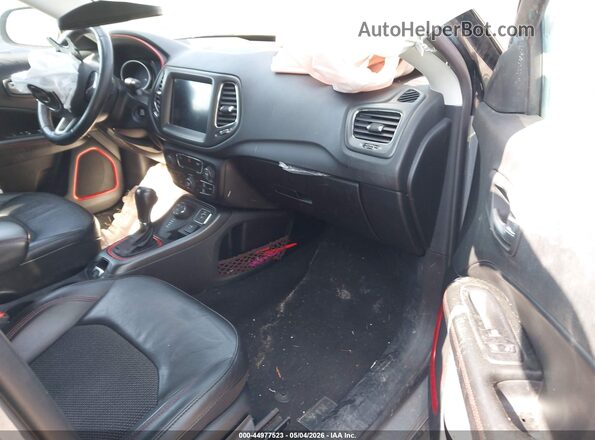 3C4NJDDB6LT151373 2020 JEEP COMPASS Gray 