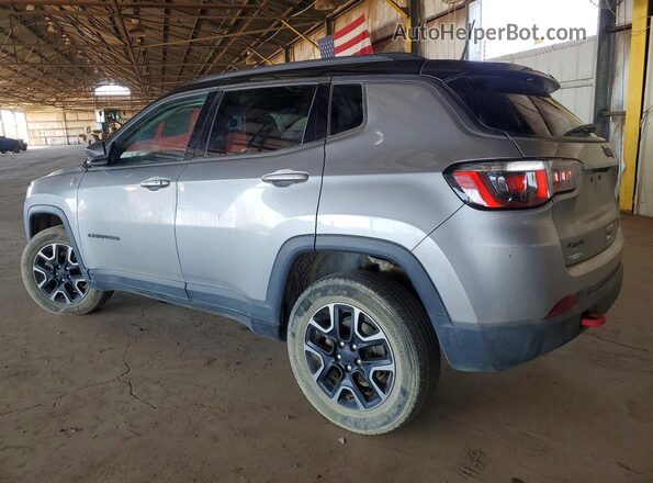 3C4NJDDB7KT747963 2019 JEEP COMPASS Silver Trasero izquierdo