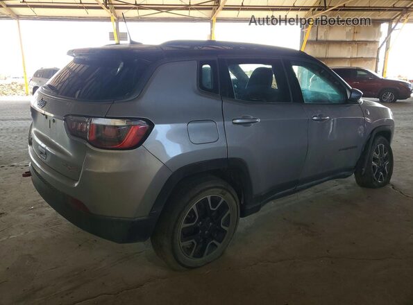 3C4NJDDB7KT747963 2019 JEEP COMPASS Silver Trasero derecho