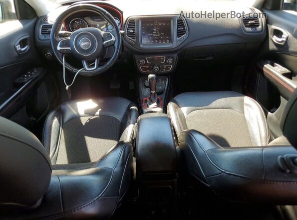 3C4NJDDB7LT162933 2020 JEEP COMPASS Silver წინა პანელის ხედი