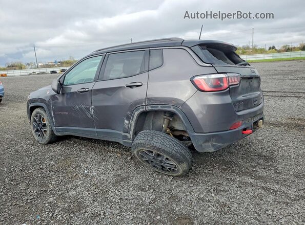 3C4NJDDB8JT493534 2018 JEEP COMPASS Серый 