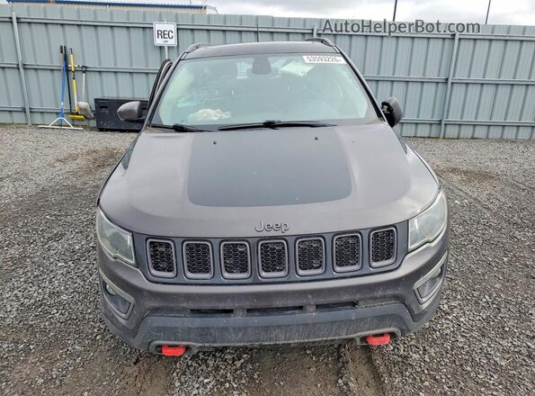 3C4NJDDB8JT493534 2018 JEEP COMPASS Серый 
