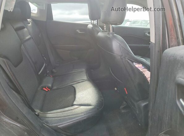 3C4NJDDB8JT493534 2018 JEEP COMPASS Серый 