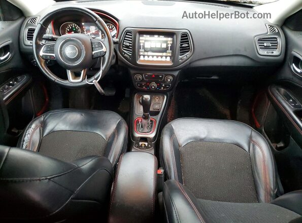 3C4NJDDB8KT712896 2019 JEEP COMPASS Black 