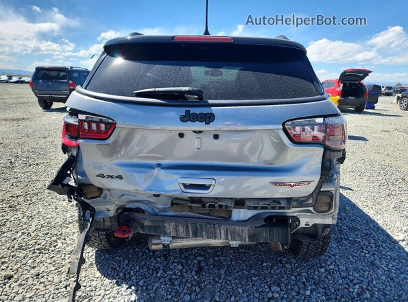 3C4NJDDB8KT728550 2019 JEEP COMPASS Silver 