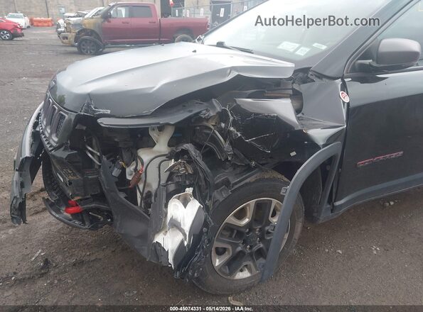 3C4NJDDB9JT442074 2018 JEEP COMPASS Black 