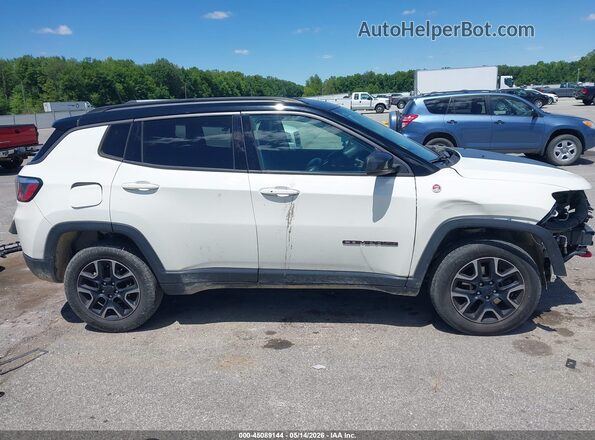 3C4NJDDBXKT619300 2019 JEEP COMPASS White Սալոնի 360 աստիճան տեսք