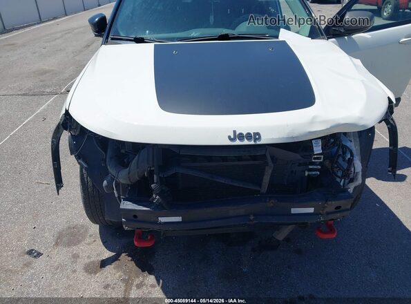 3C4NJDDBXKT619300 2019 JEEP COMPASS White Դիմացի տեսք