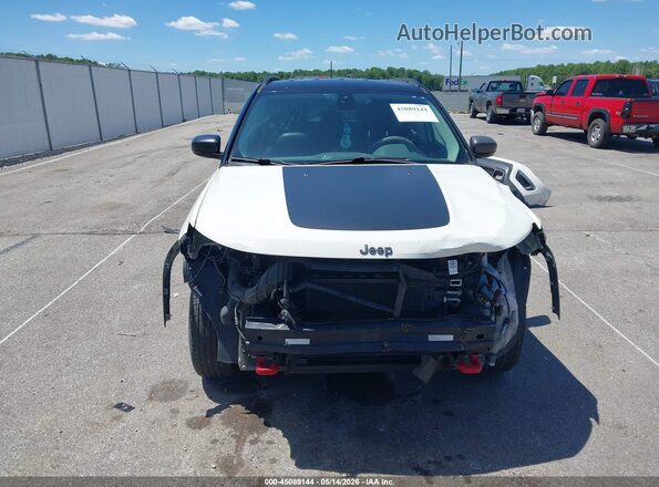 3C4NJDDBXKT619300 2019 JEEP COMPASS White Սալոնի հետևի տեսք
