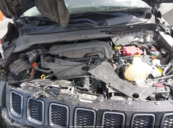 3C4NJDDBXLT227631 2020 JEEP COMPASS Gray უკანა ხედი