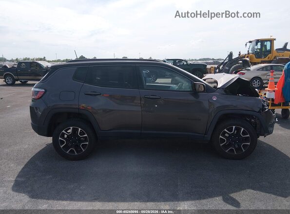 3C4NJDDBXLT227631 2020 JEEP COMPASS Gray უკანა სალონის ხედი