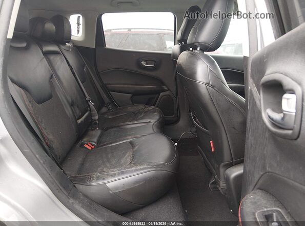 3C4NJDDBXMT574202 2021 JEEP COMPASS Gray 