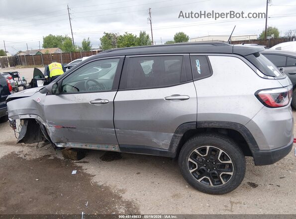 3C4NJDDBXMT574202 2021 JEEP COMPASS Gray 
