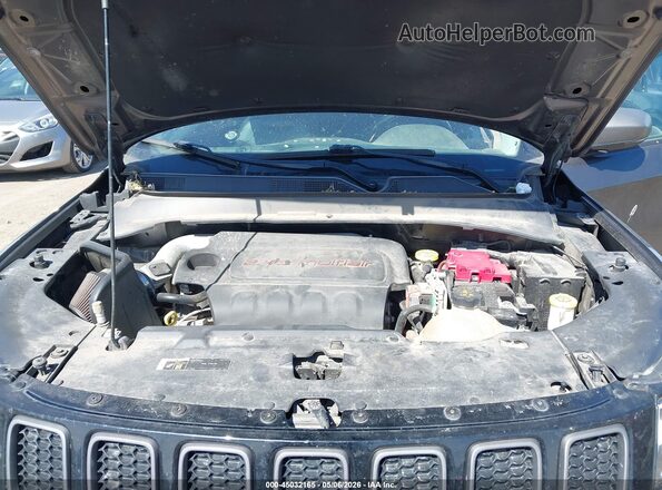 3C4NJDDBXMT599097 2021 JEEP COMPASS Gray Rear view