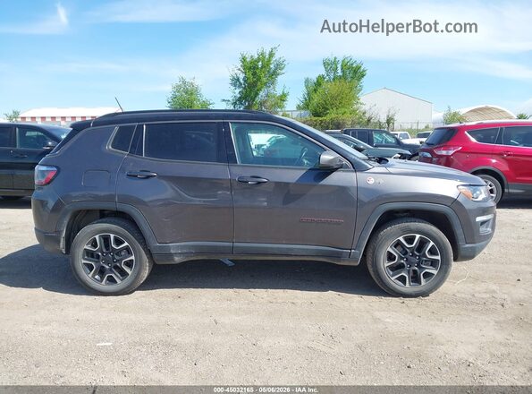 3C4NJDDBXMT599097 2021 JEEP COMPASS Gray Rear interior view