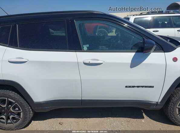 3C4NJDDN0ST551115 2025 JEEP COMPASS White 